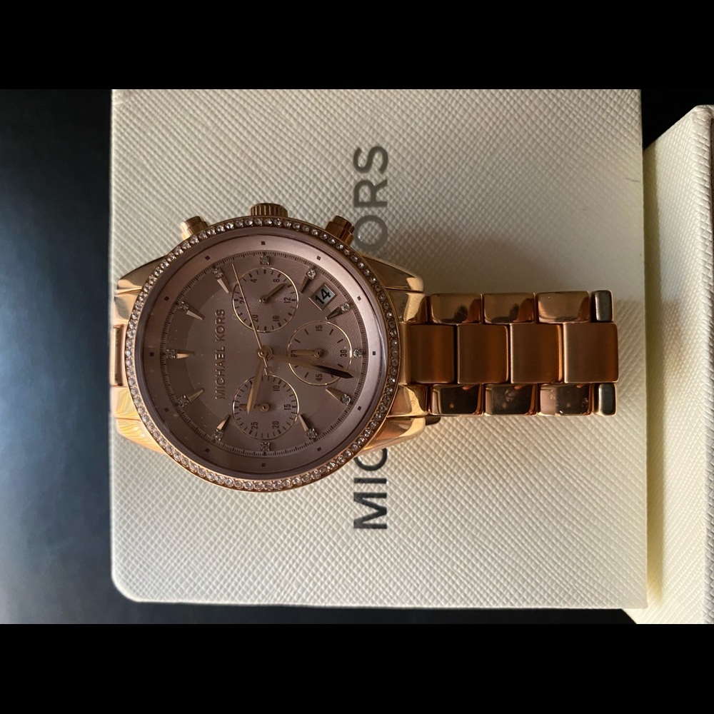Michael Kors Watch. Rose Gold.